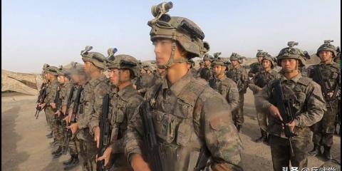 红警谭雅坐上多功能步兵车发激光是哪个版本